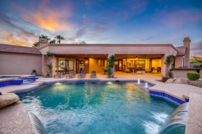 Desert Splash by AvantStay Pool Hot Tub Firepit